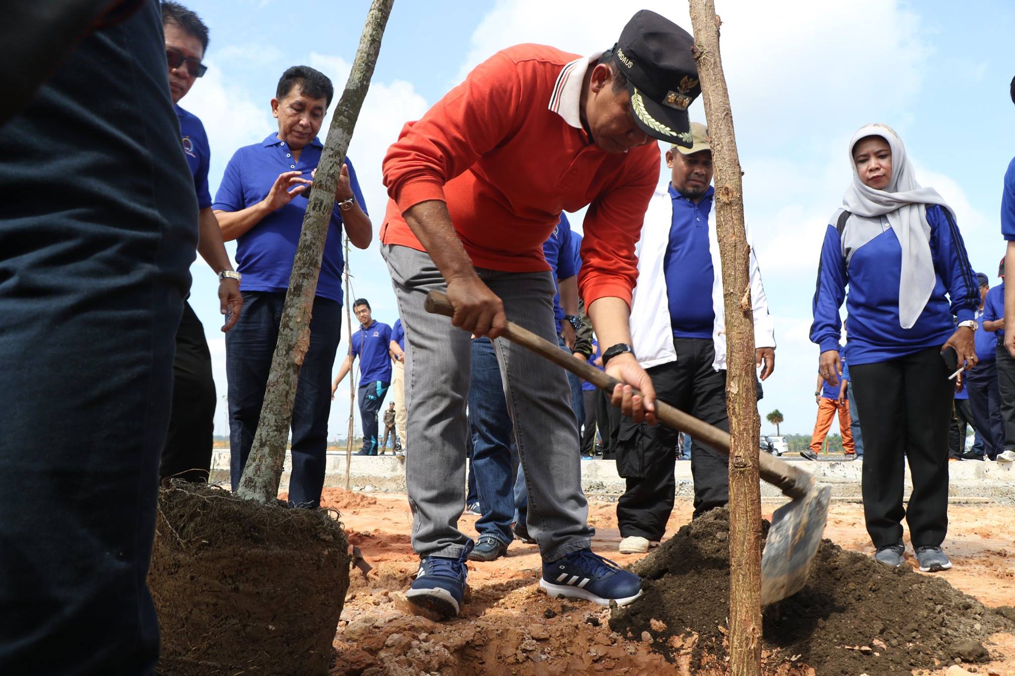Bulan bhakti lembaga pemberdayaan masyarakat (LPM) kota Pekanbaru, serta Penanaman Pohon dan Pengund