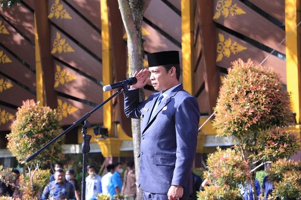 Pj. Wali Kota Pekanbaru Muflihun, S.STP., M.AP Menjadi Pembina Upacara Peringatan Hari Sumpah Pemuda