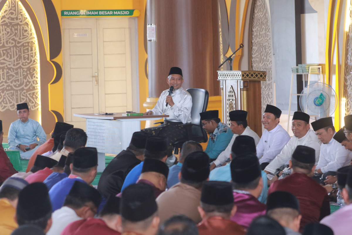 Hari Pertama Ngantor, Wawako Sampaikan Visi Misi di Acara Pembinaan Akhlak Pegawai