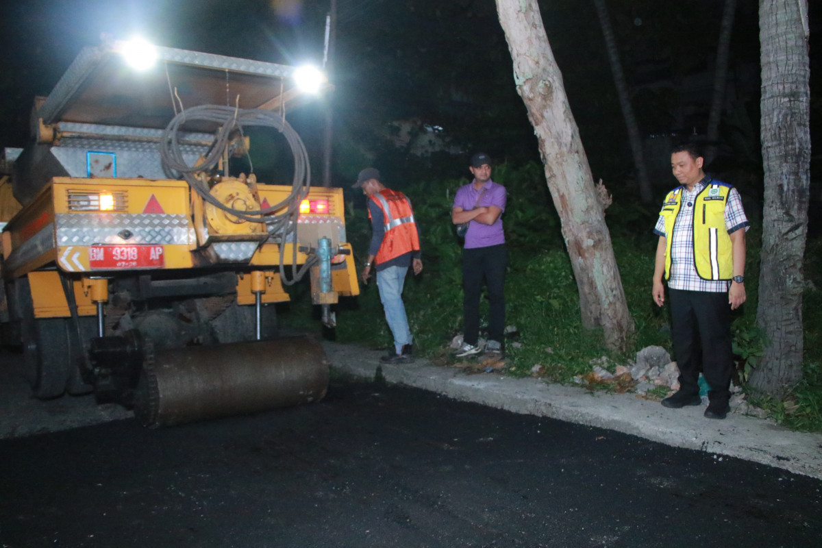 Meninjau penambalan Sulam malam ke tiga