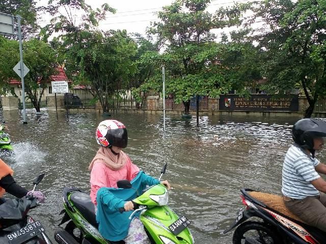 Ini Solusi Nurhasminsyah Banjir di Kecamatan Tampan