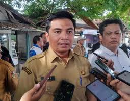 Pedagang Pasar Tumpah Ahmad Yani Pekanbaru Diarahkan Masuk Pasar Rakyat