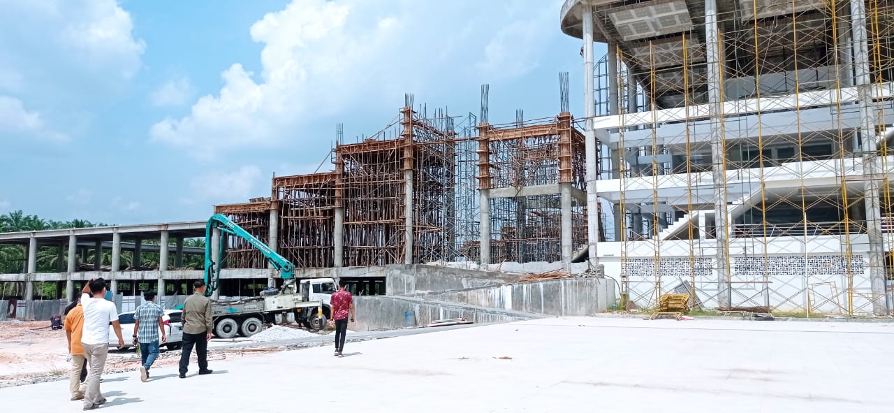 Pembangunan Masjid Islamic Center Memasuki Tahap Akhir