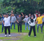 Image : Pj Wako Pekanbaru Hadiri Senam Sehat Bersama Camat dan Warga Pekanbaru Kota