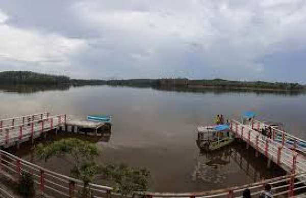 Danau Bandar Kayangan Mampu Sumbang PAD