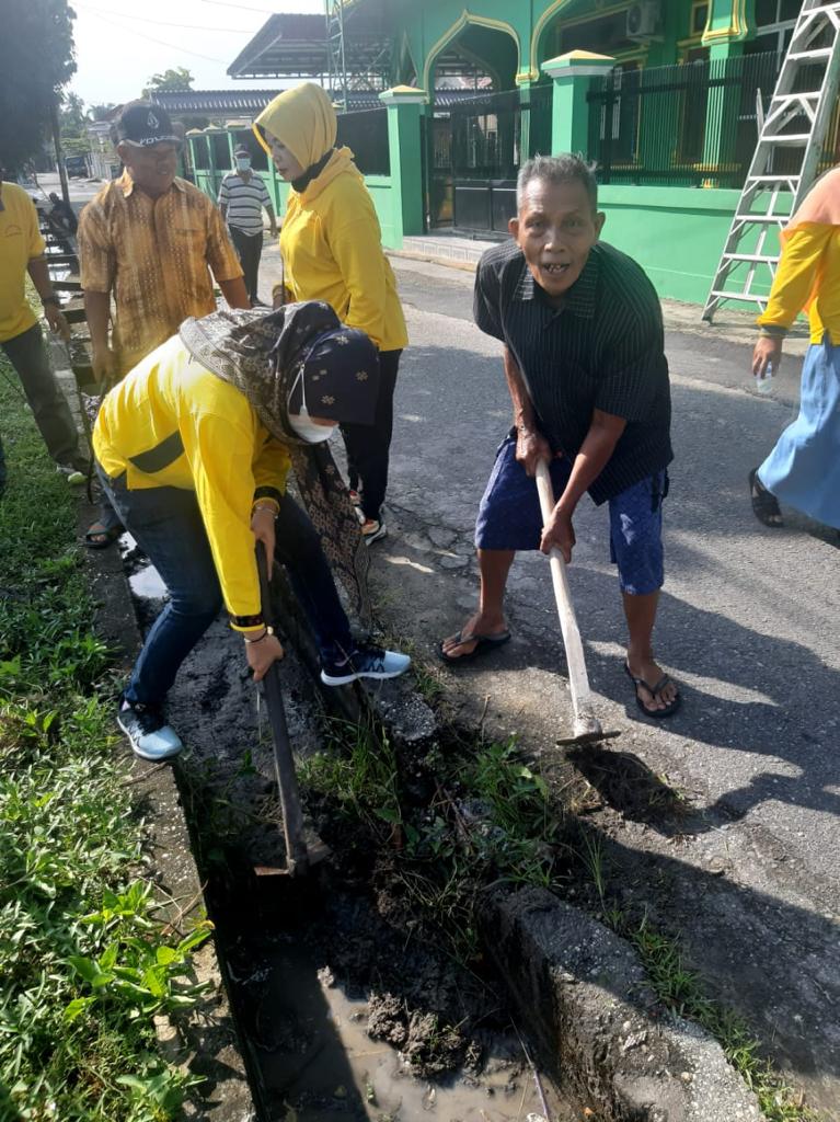 HUT Pekanbaru, Masyarakat Senapelan Laksanakan Goro Massal