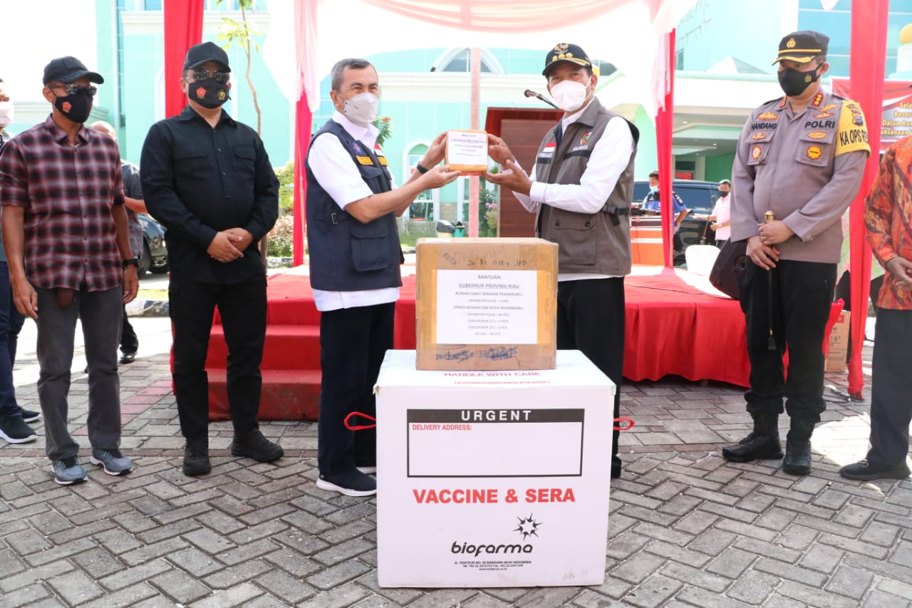 Wali Kota Resmi Terima 50.000 Dosis Vaksin Sinovac dari Gubernur