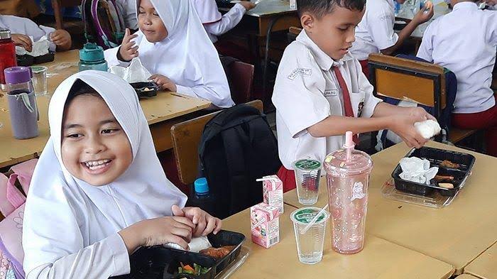 Disdik Pekanbaru Dorong UMKM dengan Program Makan Siang Gratis