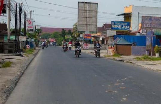 Overlay Jalan Bangau Sakti Kota Pekanbaru Tuntas Tepat Waktu