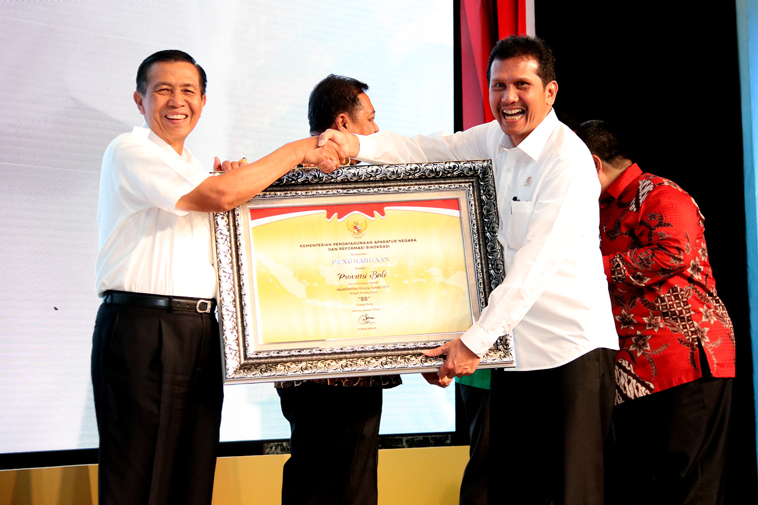 Image : Peringkat Ketiga Penghargaan AkuntanbilitasÂ Tingkat Kabupaten Kota Tahun 2009